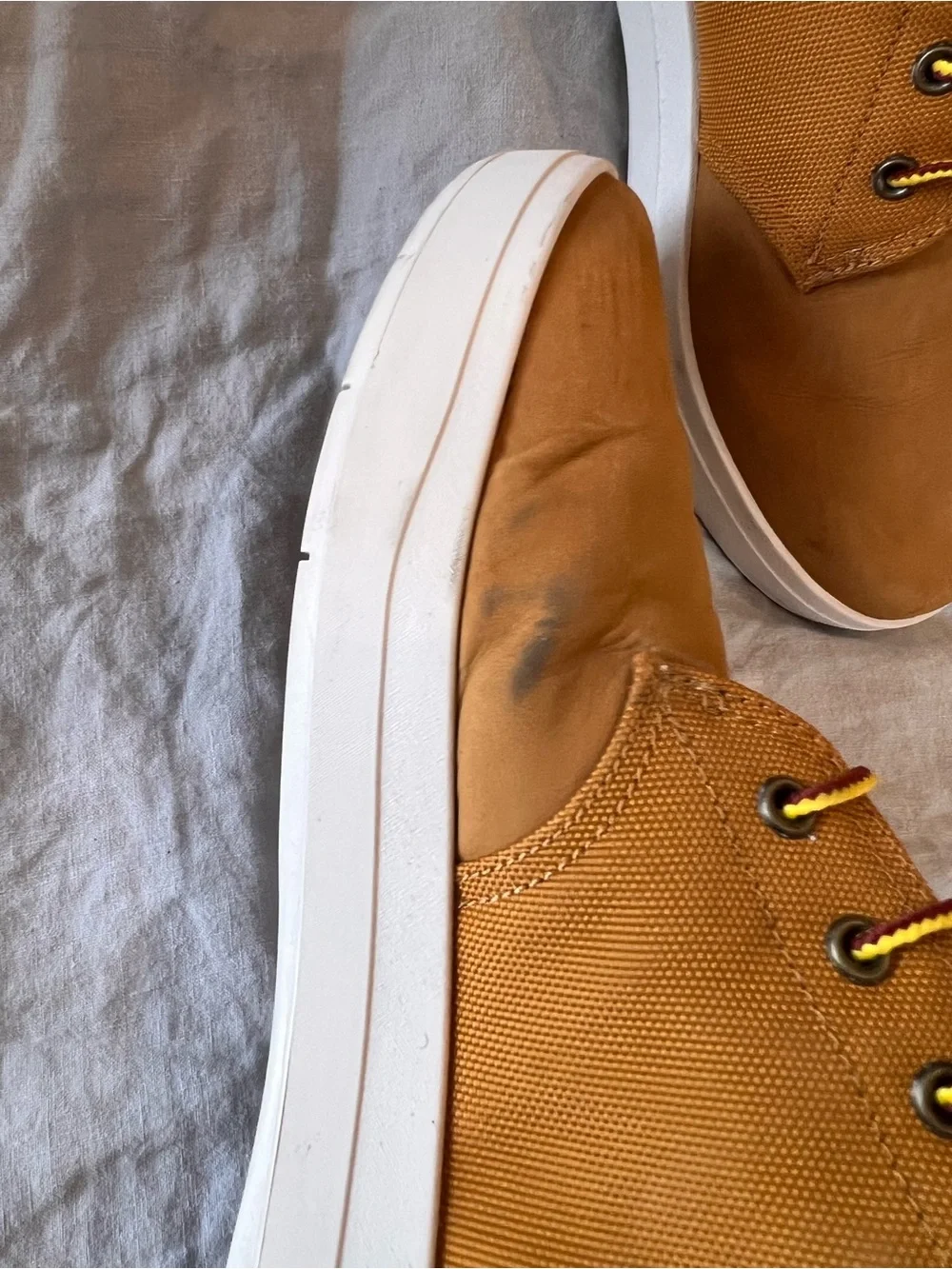 Timberland Wheat Leather Chukka Boots in Tan